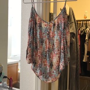 Off the shoulder quarter sleeve shirt